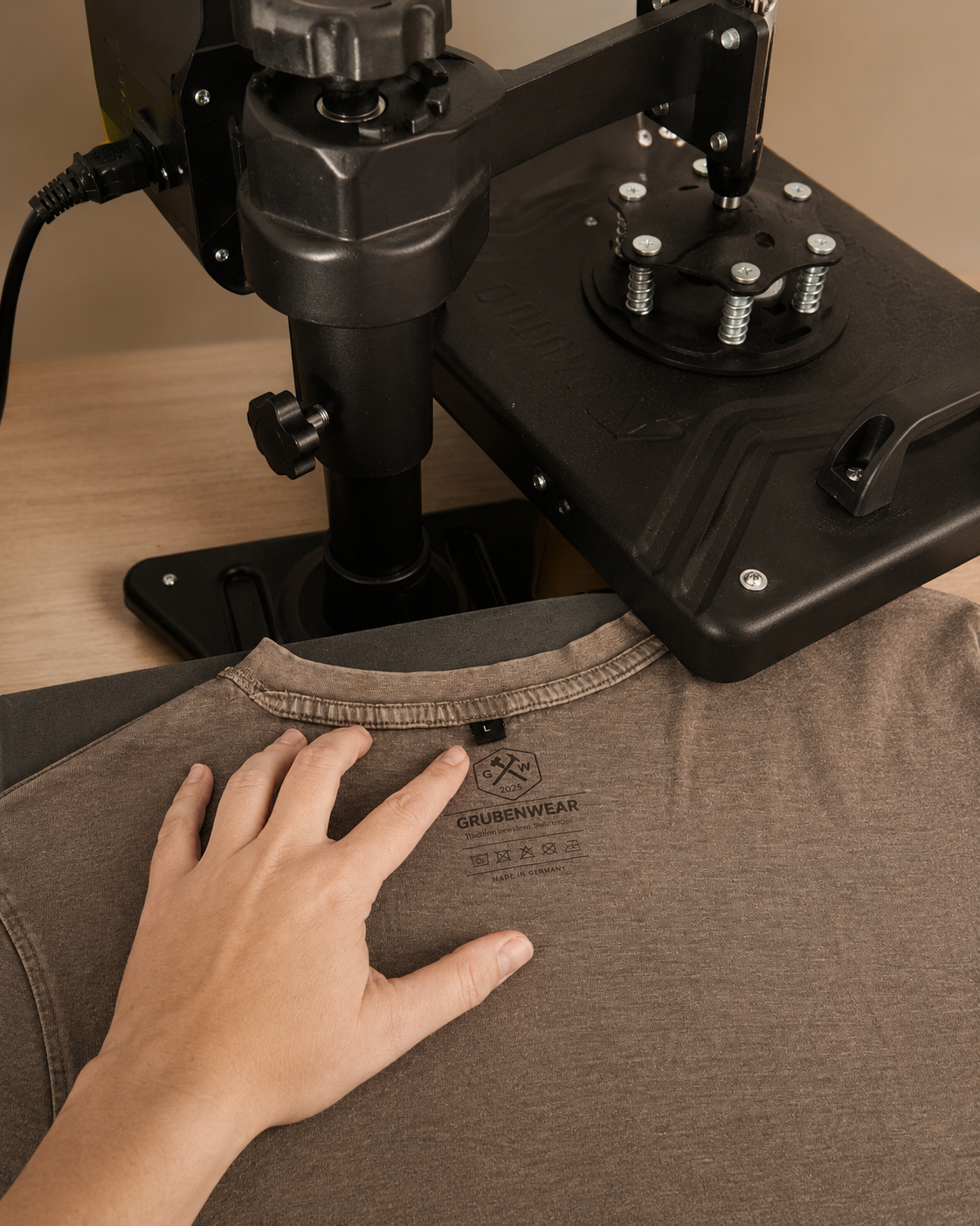 GERADEAUS – Tee | Kerle
