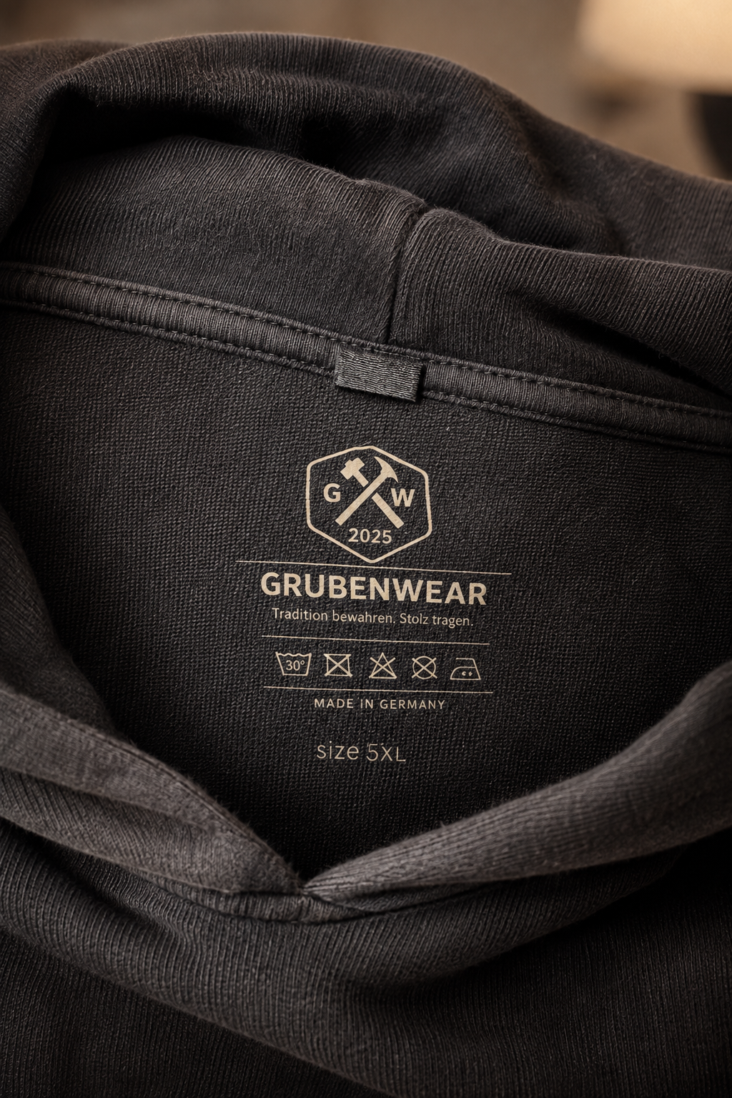 FEIERABEND – Oversize Hoodie | Kohlestaub